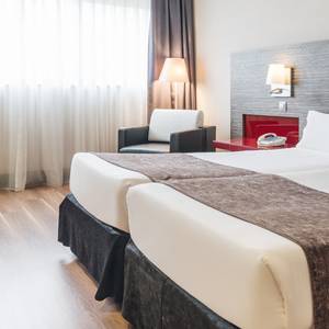 Corporate single room Hotel ILUNION Barcelona